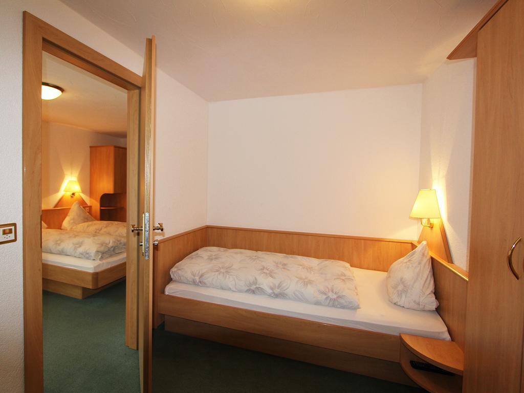 Hotel Monte-Moro Saas-Almagell Room photo