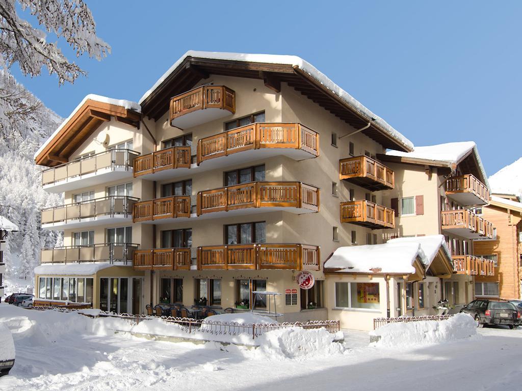 Hotel Monte-Moro Saas-Almagell Exterior photo